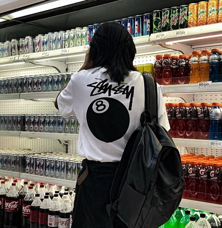 STUSSY Tshirt