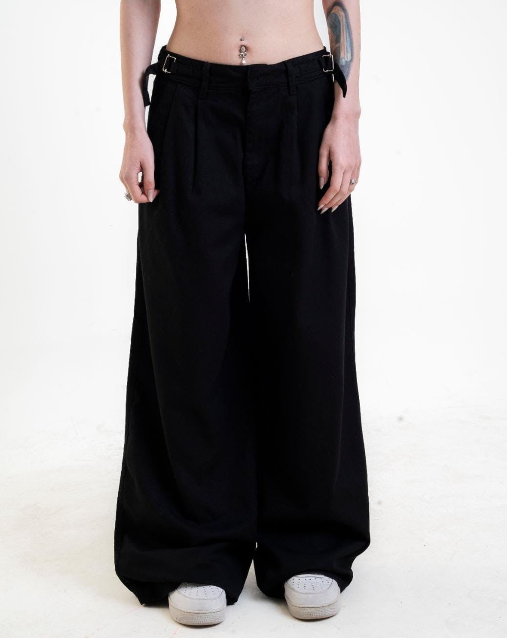 Classy Black Baggy Jeans