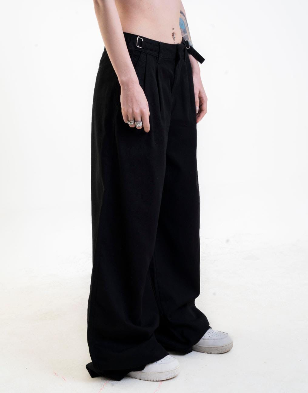 Classy Black Baggy Jeans